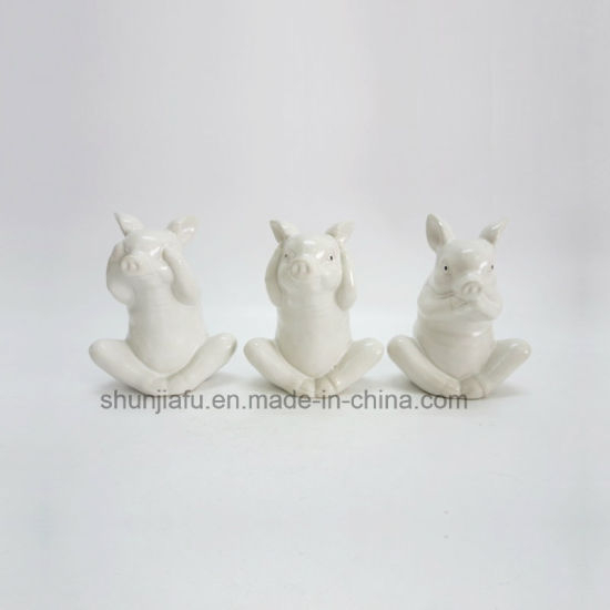 Material de cerámica: tres cerditos blancos y negros