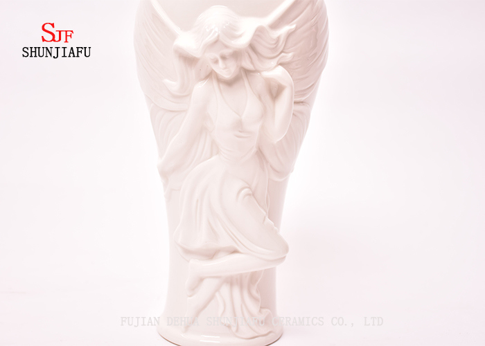 Venta caliente de todo tipo de dise&ntilde;o de florero de cer&aacute;mica moderno Jarr&oacute;n en relieve Bienvenido pedidos de OEM