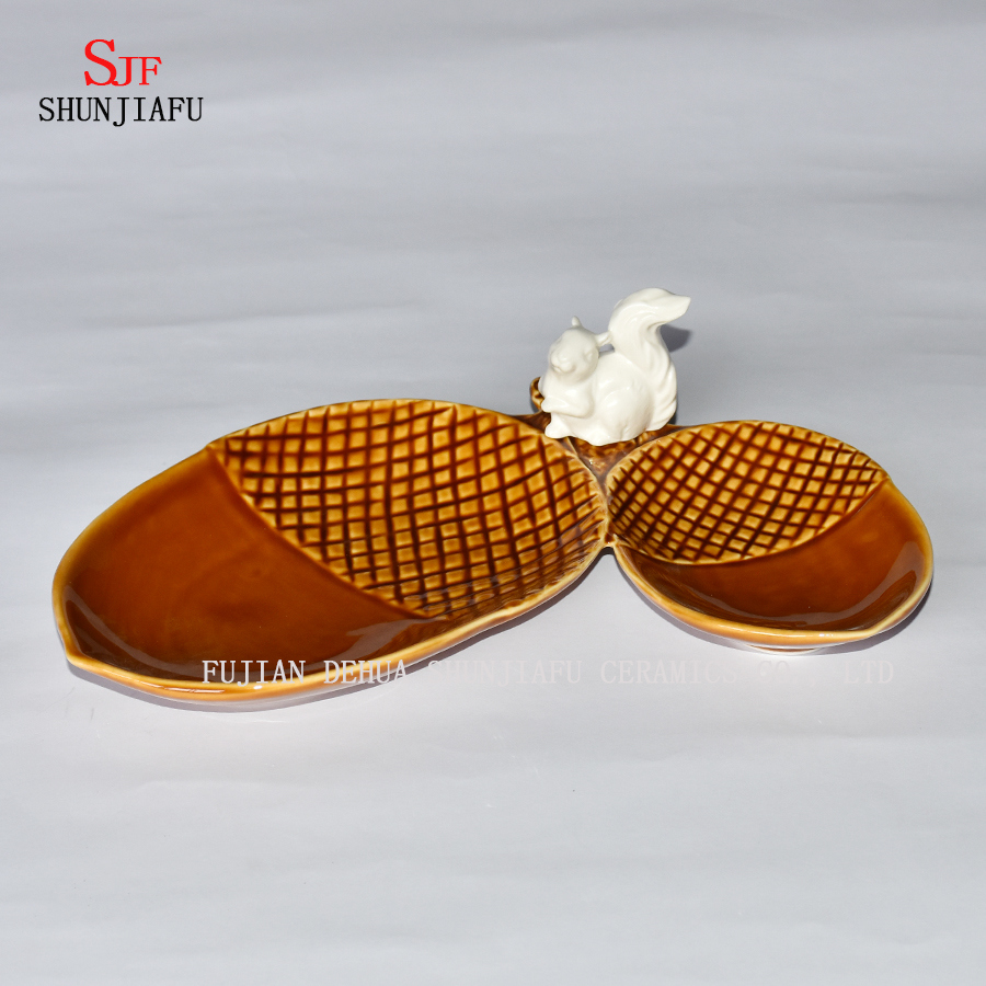 Creative Conos de pino doble y Cute Bird Condimento de cer&aacute;mica Plato / B