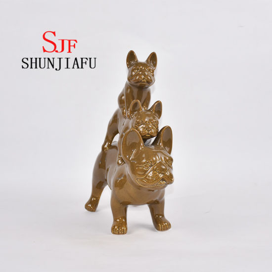 Familia armoniosa de cerámica de tres perros para decoraciones del hogar