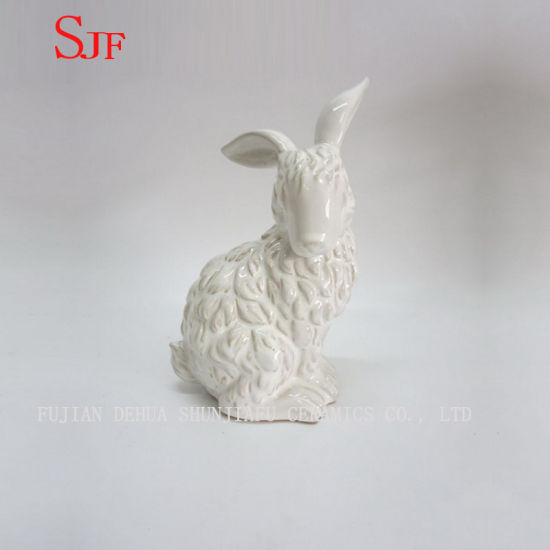 Decoración de cerámica linda de la figura del conejo