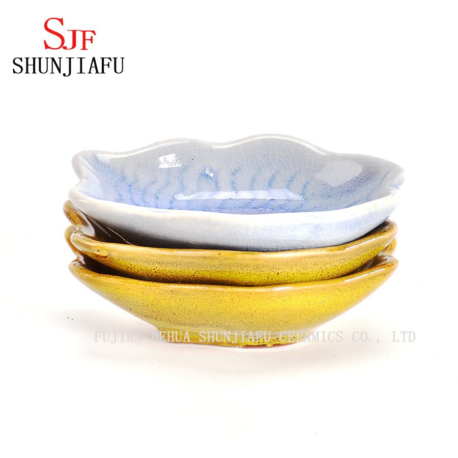 Cuchara en forma de plato de salsa de cer&aacute;mica Cuchara de degustaci&oacute;n de porcelana de color blanco