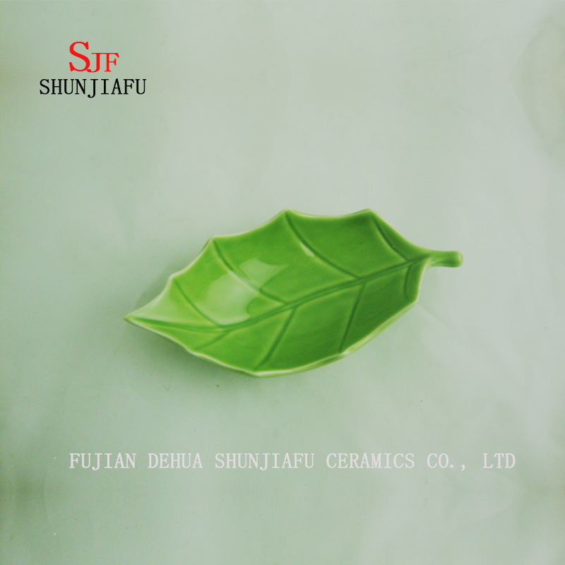 Forma de hoja verde Plato de condimento Glaseado Vinagre de cer&aacute;mica Ensalada de especias Salsa de soja Sushi Wasabi Mojar cuencos / 2 Tama&ntilde;o