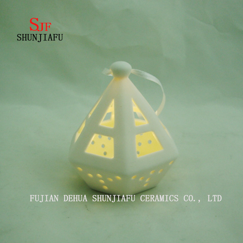 Candelabro y candelabro de cer&aacute;mica Whicte