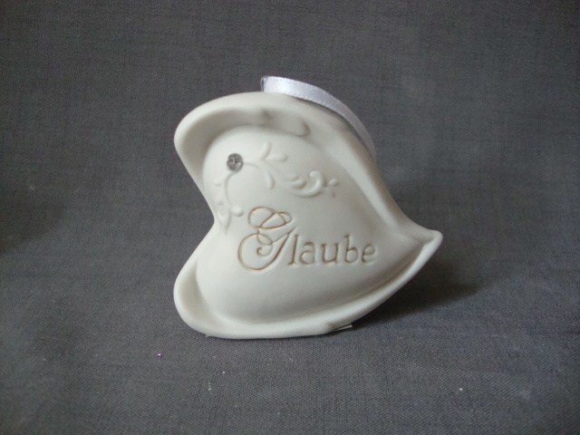 Decoraciones para el hogar de porcelana en forma de coraz&oacute;n con cristal artificial, blanco