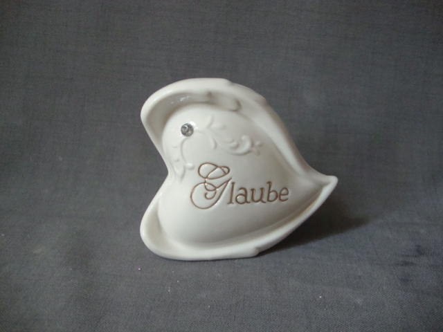 Decoraciones para el hogar de porcelana en forma de coraz&oacute;n con cristal artificial, blanco