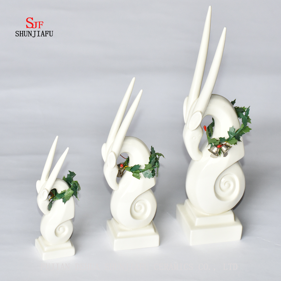 Buena suerte; Decoraci&oacute;n de Navidad de forma de ciervo de cer&aacute;mica, regalo de vacaciones.
