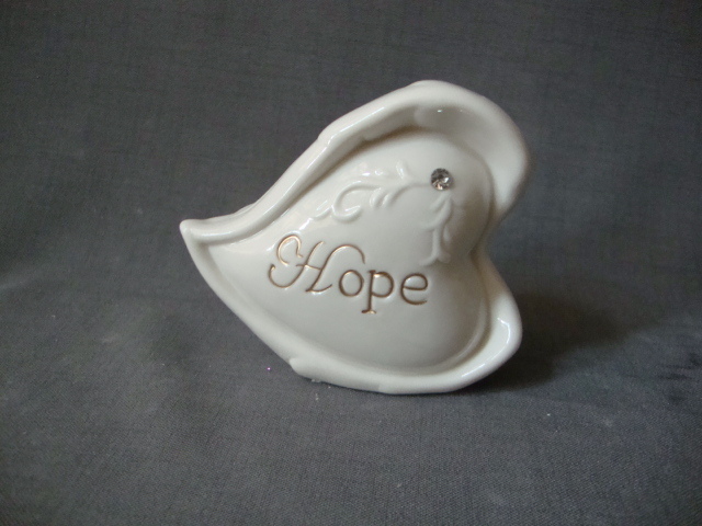 Decoraciones para el hogar de porcelana en forma de coraz&oacute;n con cristal artificial, blanco