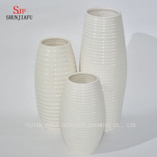 Botellas blancas de cerámica de estilo múltiple - Florero de cerámica / juego de 3