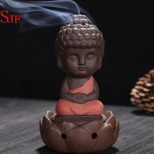 Quemador de incienso de cerámica pequeño monje