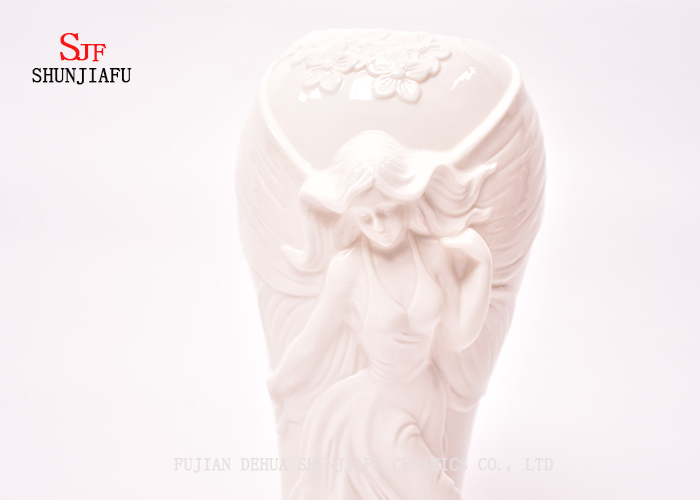 Venta caliente de todo tipo de dise&ntilde;o de florero de cer&aacute;mica moderno Jarr&oacute;n en relieve Bienvenido pedidos de OEM