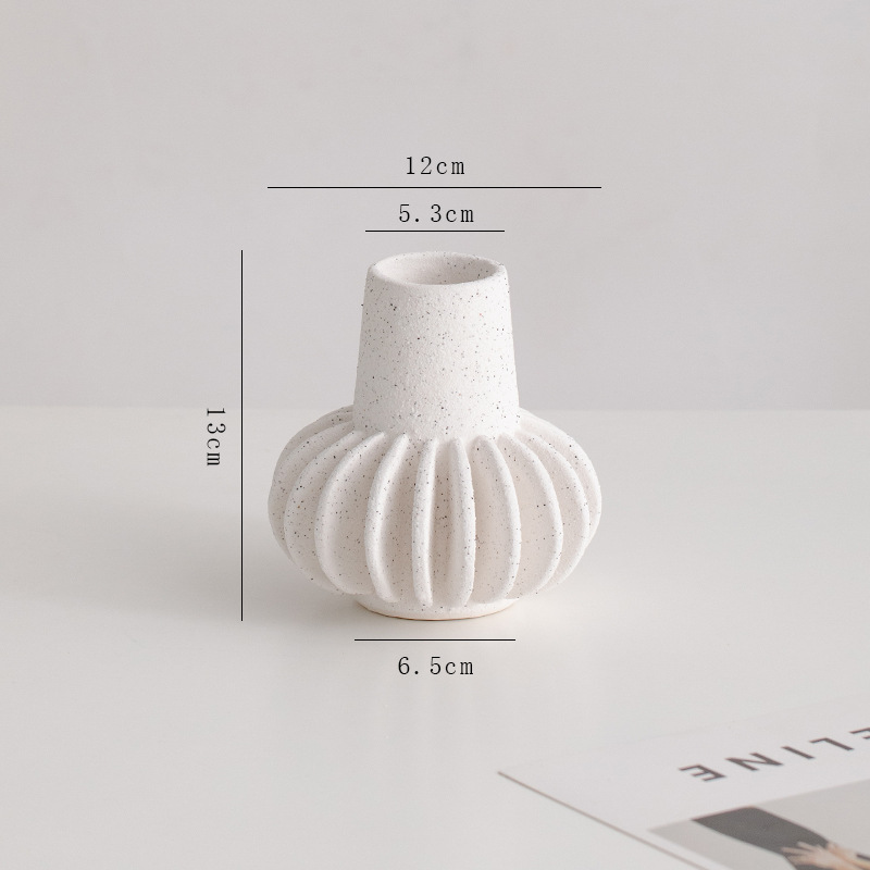 Jarrones de cerámica para la decoración del espacio del dormitorio