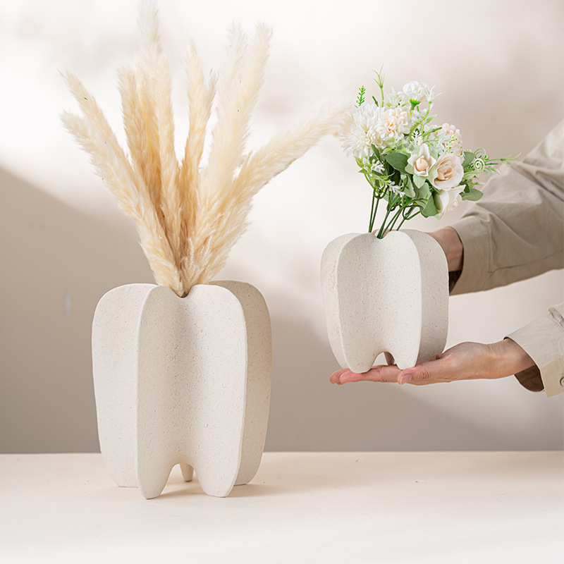 Florero de cerámica geométrico moderno, maceta abstracta con textura arenosa mate para decoración nórdica del hogar, artesanía artística de gres modernista al por mayor