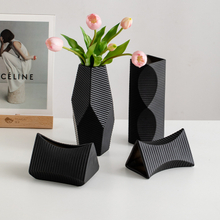Jarrón de piso de porcelana minimalista moderno: múltiples colores, negro esmaltado, blanco, etc. Acabado para decoración contemporánea de la oficina en el hogar