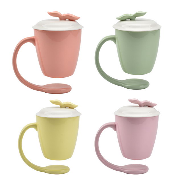Diferentes colores Decoración del hogar Tazas de suspensión personalizadas Taza de café de cerámica flotante con mango y tapa