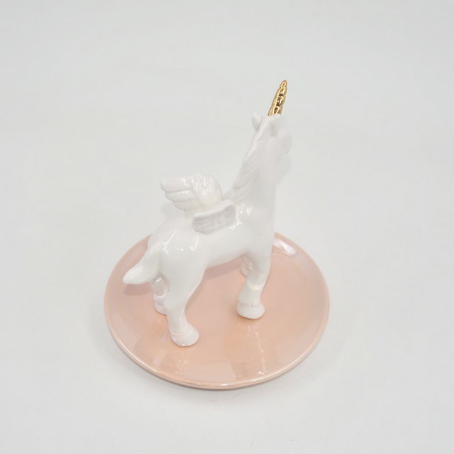 Estilo unicornio Decoración para el hogar Regalo Bandeja de exhibición de joyería Regalo de boda Soporte de anillo de cerámica Bandeja de baratija personalizada