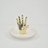 Diseño de la mano de oro Decoración del hogar Regalo Bandeja de exhibición de la joyería Regalo de boda Soporte de anillo de cerámica Bandeja de baratija personalizada