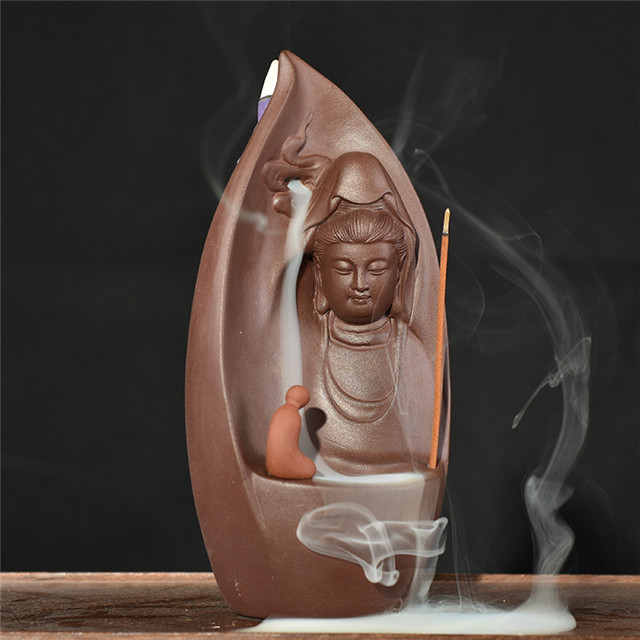 Muebles para el hogar Decorar Estatua de cerámica Guanyin dorado Quemador de incienso de reflujo de cerámica