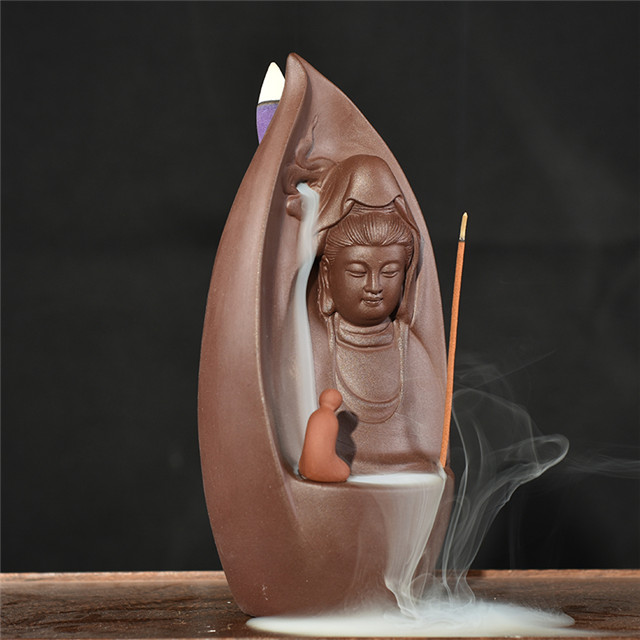 Muebles para el hogar Decorar Estatua de cerámica Guanyin dorado Quemador de incienso de reflujo de cerámica