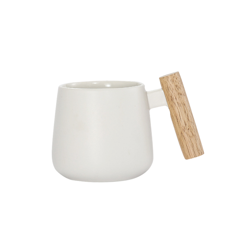 logotipo personalizado caja de regalo taza de café de porcelana 360ml Negro 、 blanco Manijas de madera Taza de cerámica