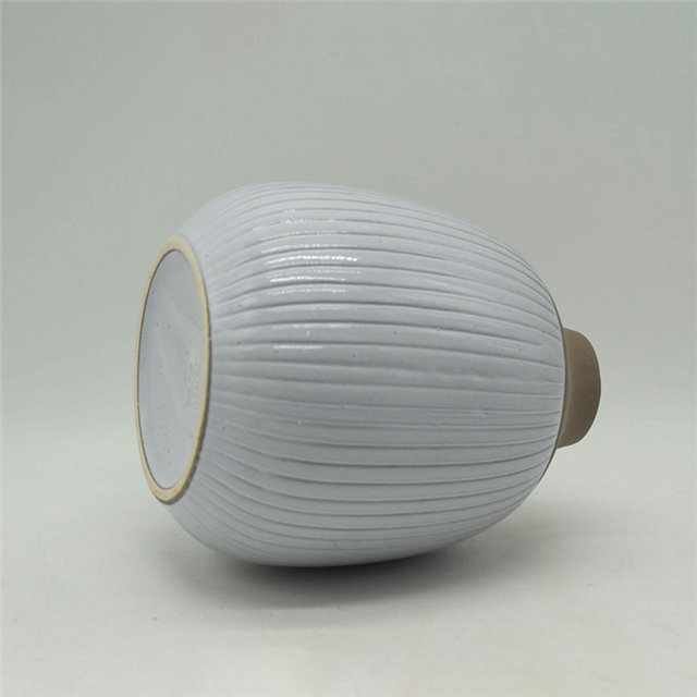 Decoración del hogar Decoración de mesa Florero de cerámica Decoración de escritorio Poliedrosis Decoración de escritorio Florero de cerámica gris blanco