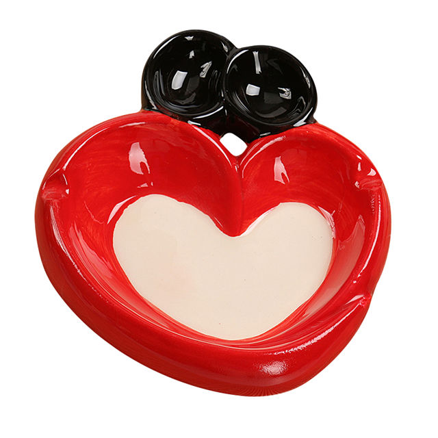 Cenicero de cerámica | As Of Hearts Card Cenicero de cerámica corazón a corazón