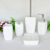 Conjunto de manualidades hechas a mano Cuatro accesorios de baño de uso familiar para hoteles Accesorios de baño Conjunto de baño de cerámica